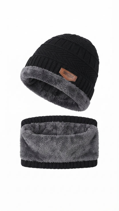 Soft grey fleece lining inside the beanie and neck warmer